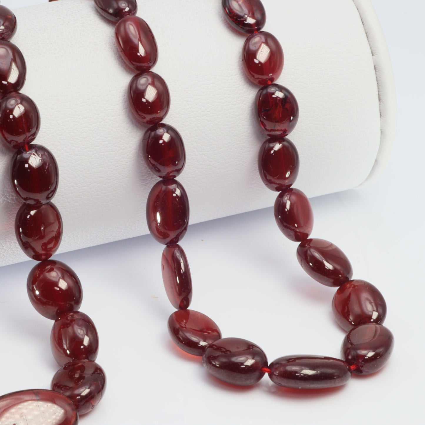 Red Garnet 6x4mm Smooth Ovals