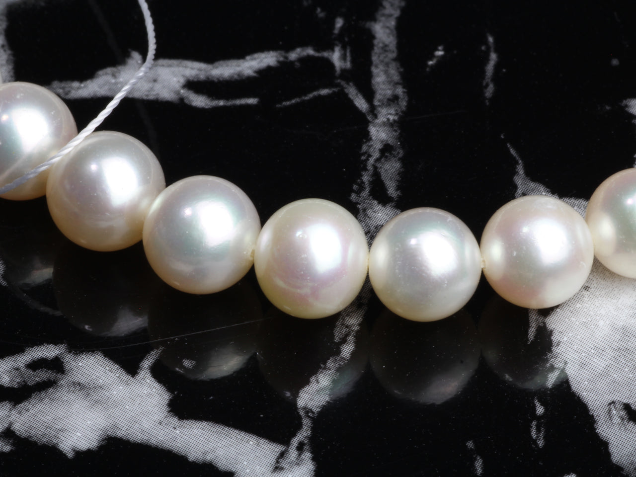 White Freshwater Pearl 8mm Smooth Rounds