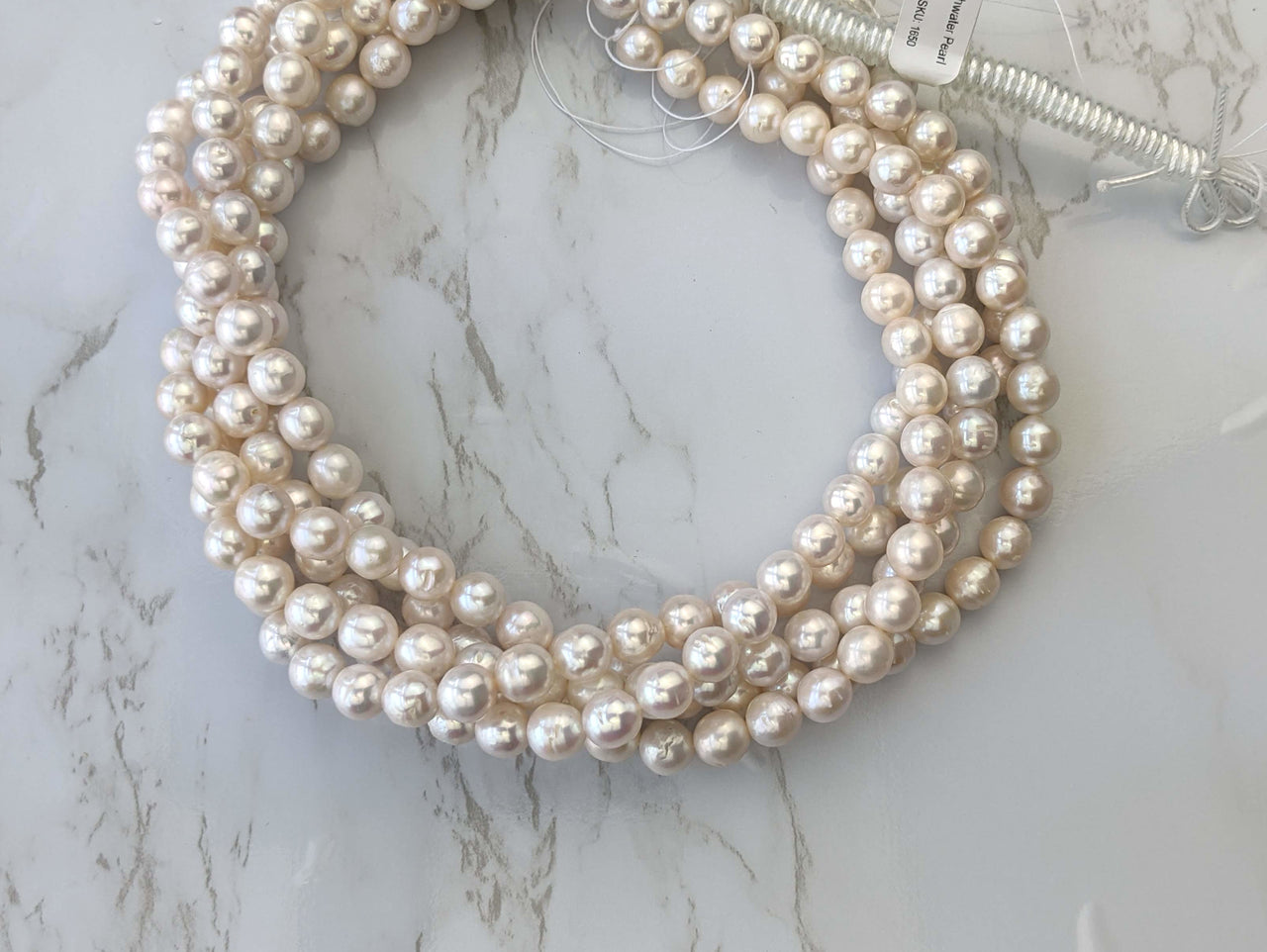 White Freshwater Pearl 8mm Baroque