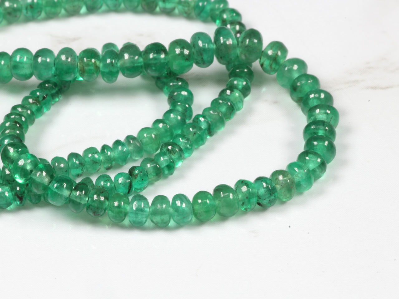 AA Green Emerald 2.5mm - 3.5mm Smooth Rondelles Bead Strand