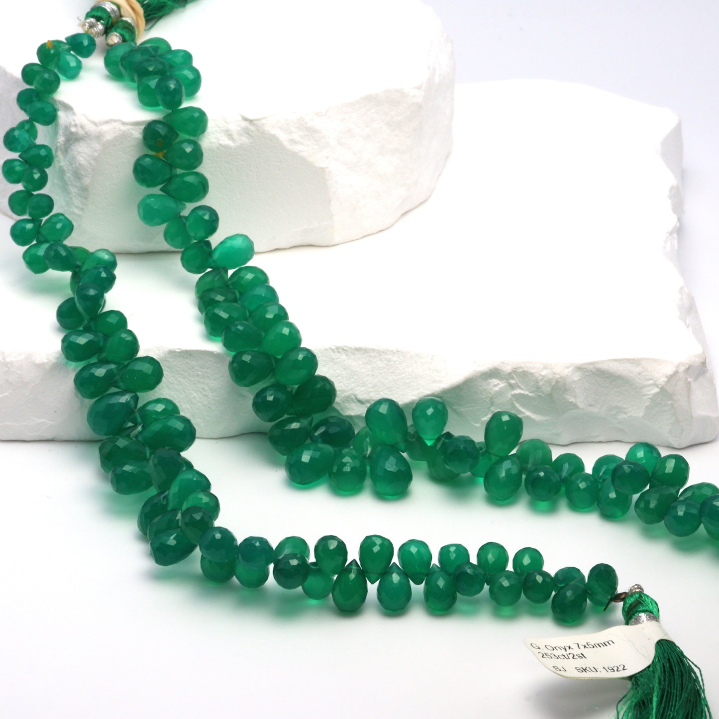 Green Onyx 7x5mm - 9x7mm Faceted Teardrop Briolettes Bead Strand