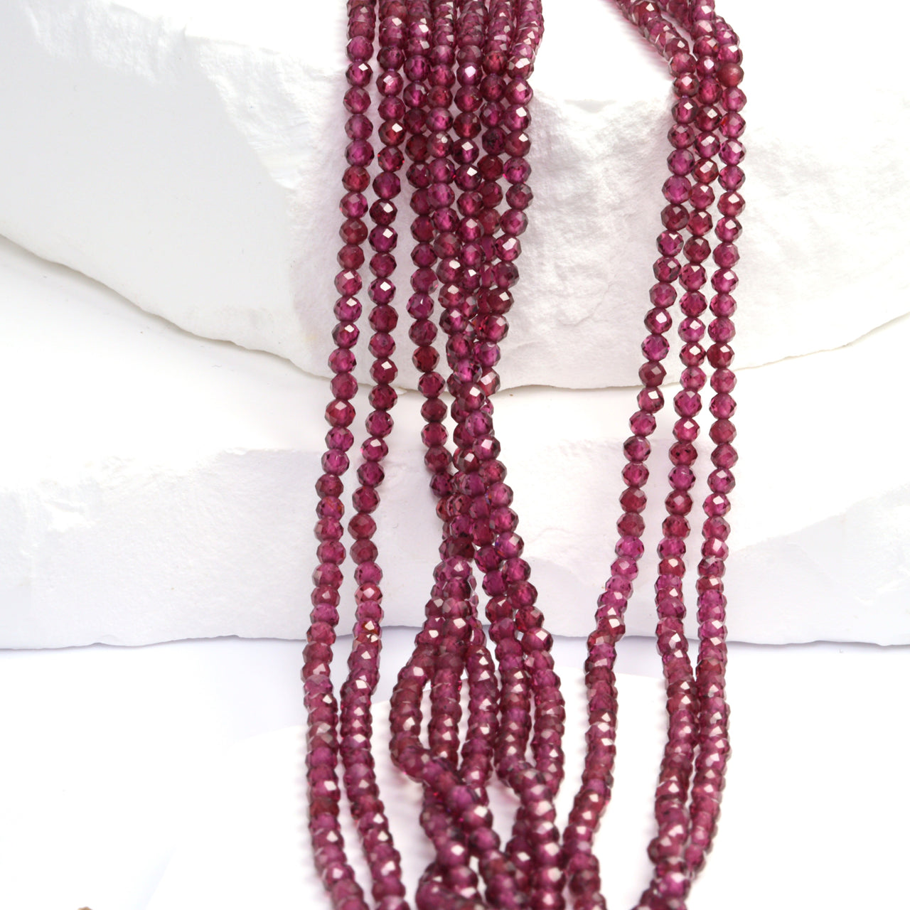 Rhodolite Garnet 2.5mm Faceted Rounds