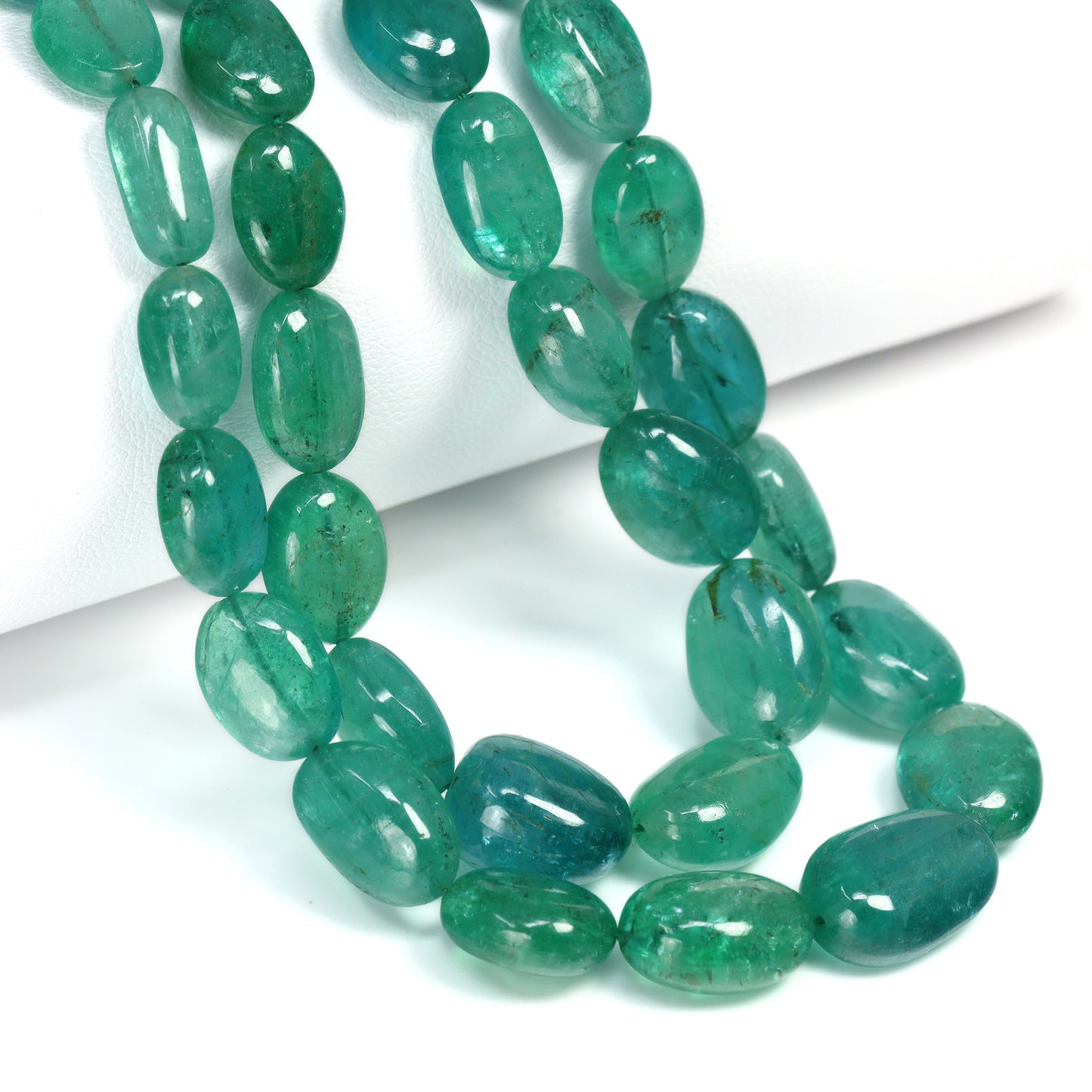 Green Emerald 8x6mm – 12x9mm Smooth Ovals Bead Strand