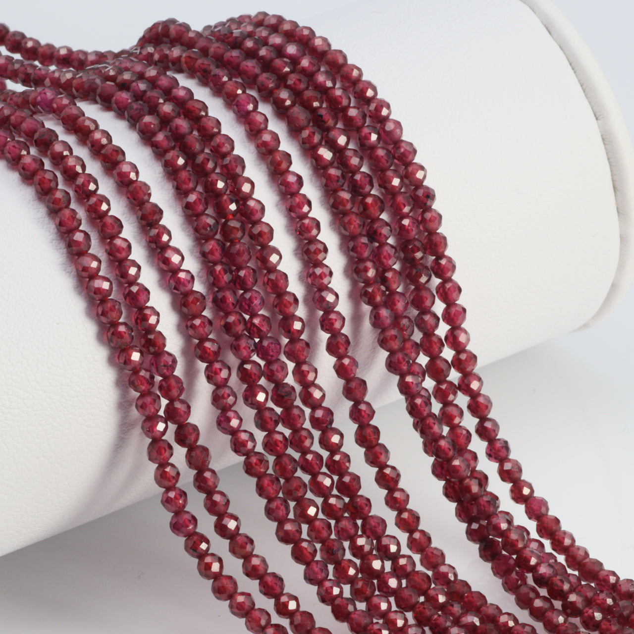 Red Garnet 2.5mm Faceted Rounds