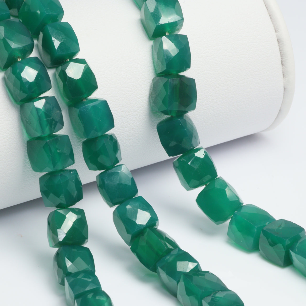Green Onyx 7mm Faceted Cubes