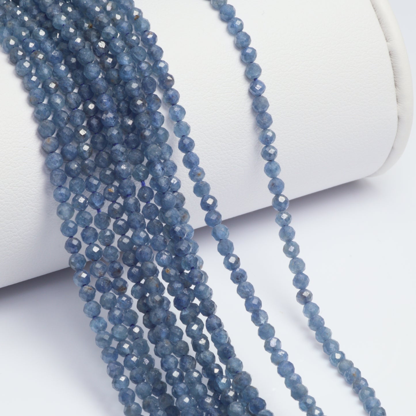 Cornflower Blue Sapphire 2.5mm Faceted Rounds