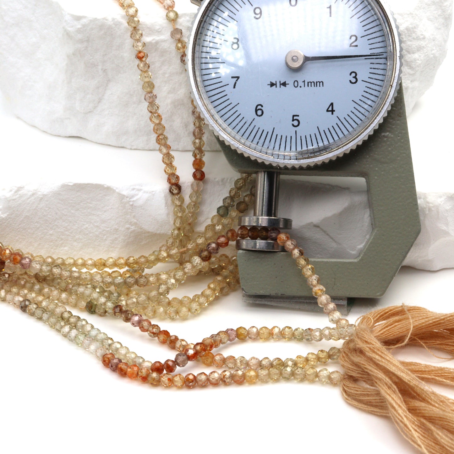 Ombre Brown Zircon 2.5mm Faceted Rounds