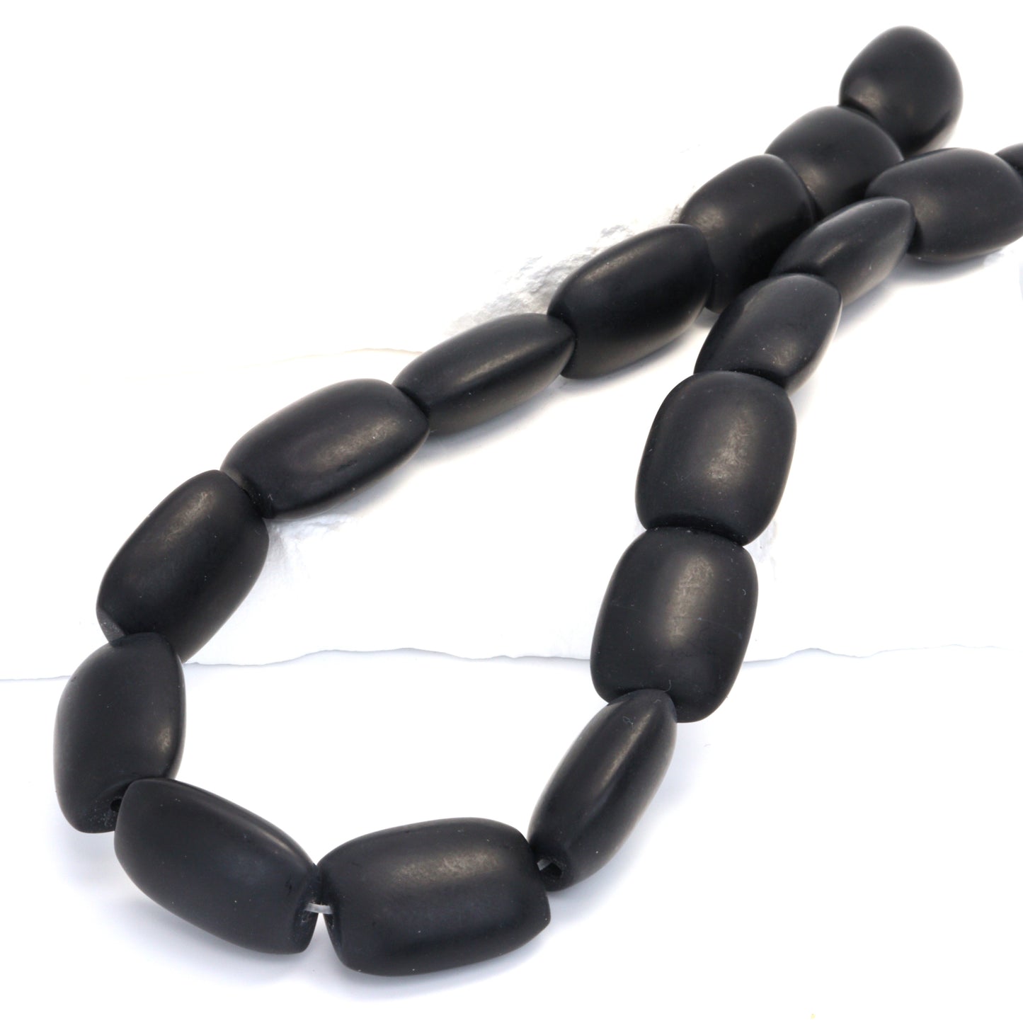 Matte Black Onyx 20x15mm Smooth Cushions Bead Strand
