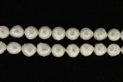 White Freshwater Pearl 10mm Baroque