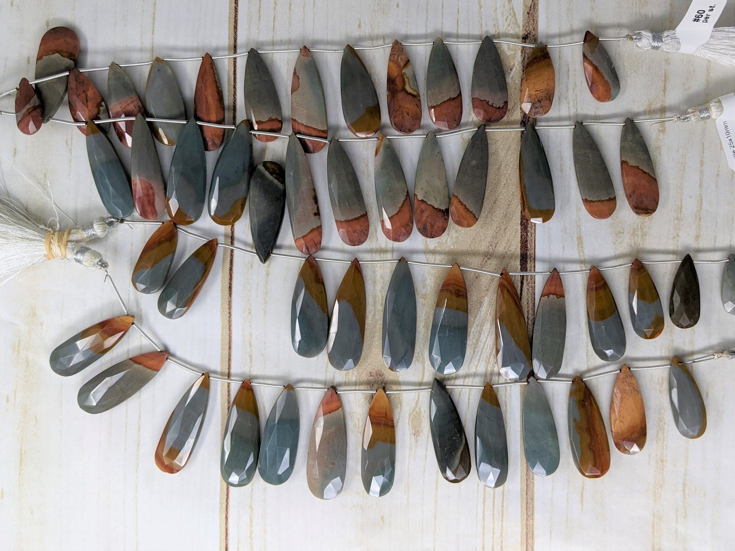Bi-Color Agate 25x10mm Faceted Pear Shaped Briolettes